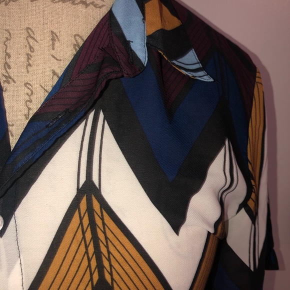 Mix seven woman’s small shirt. Worn once!!  No stains and tears - Picture 2 of 6